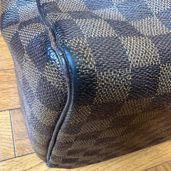 Louis Vuitton Damier Ebene Speedy 30 - Picture 5 of 12